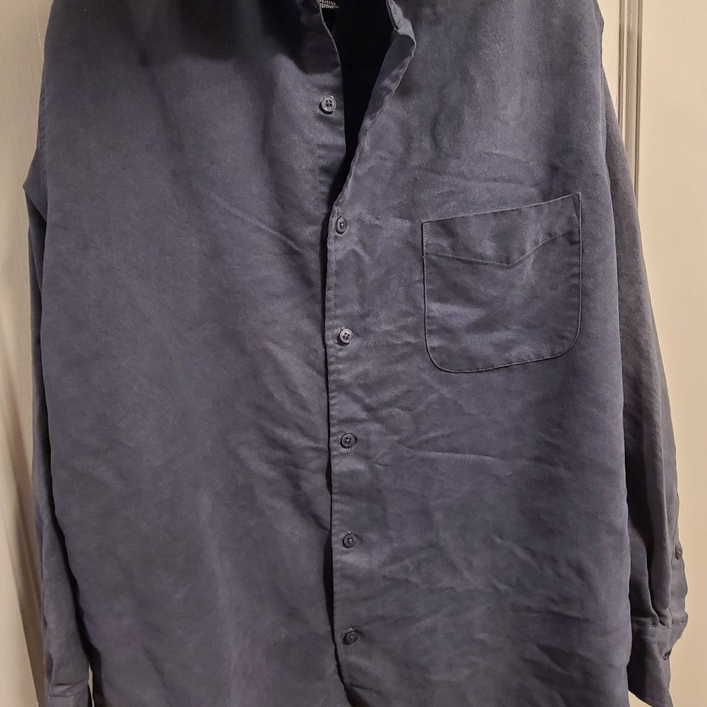 UTOPIA Men's Dusty Blue Sueded Long-Sleeved Button Down Shirt (NWOT)